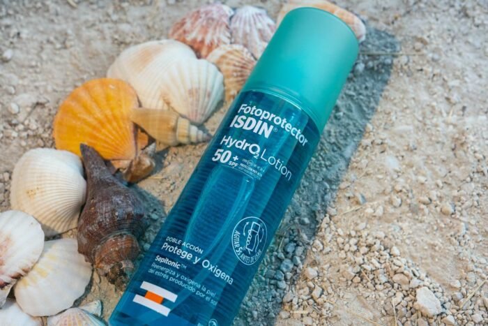 ISDIN FOTOPROTECTEUR HYDROLOTION SPF 50+ - 200 ML – Image 2