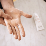 SVR CICAVIT+ CREME MAINS 50 ML – Image 3