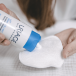 URIAGE LAIT DEMAQUILLANT - 250 ML – Image 3