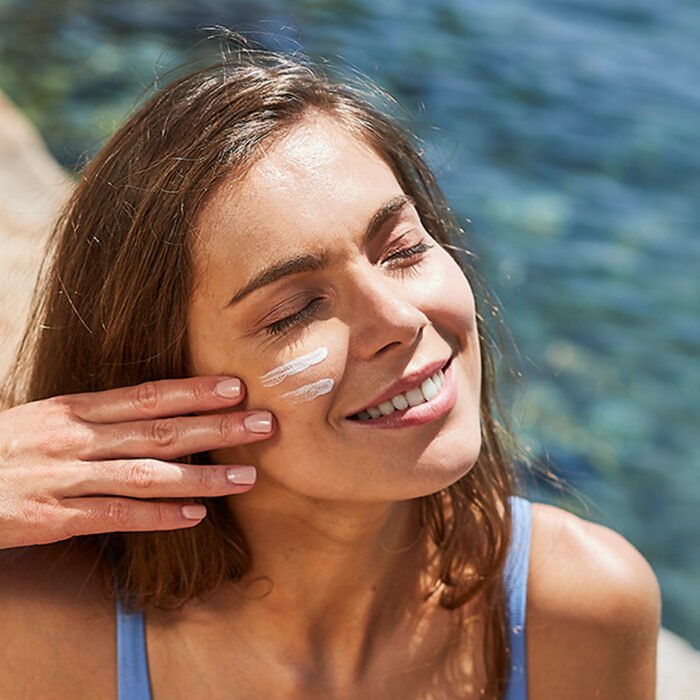 URIAGE BARIESUN FLUIDE MATIFIANT SPF50+ - 50 ML – Image 2