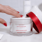 ESTHEDERM CREME GALBANTE BUSTE - 200 ML – Image 4