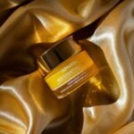 APIVITA BEESSENTIAL OILS BAUME DE NUIT FORTIFIANT & NOURRISSANT COMPLEMENT CUTANE - 15 ML – Image 5