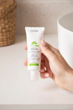 BABE STOP AKN CRÈME HYDRATANT MATIFIANT – 50 ML – Image 3