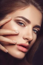 COVERMARK POUDRE COMPACTE DRY SENSITIVE  – 10 GR – Image 2