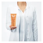 VICHY CAPITAL SOLEIL LAIT PROTECTEUR HYDRATANT INVISIBLE SPF 50+ - 300 ML – Image 4